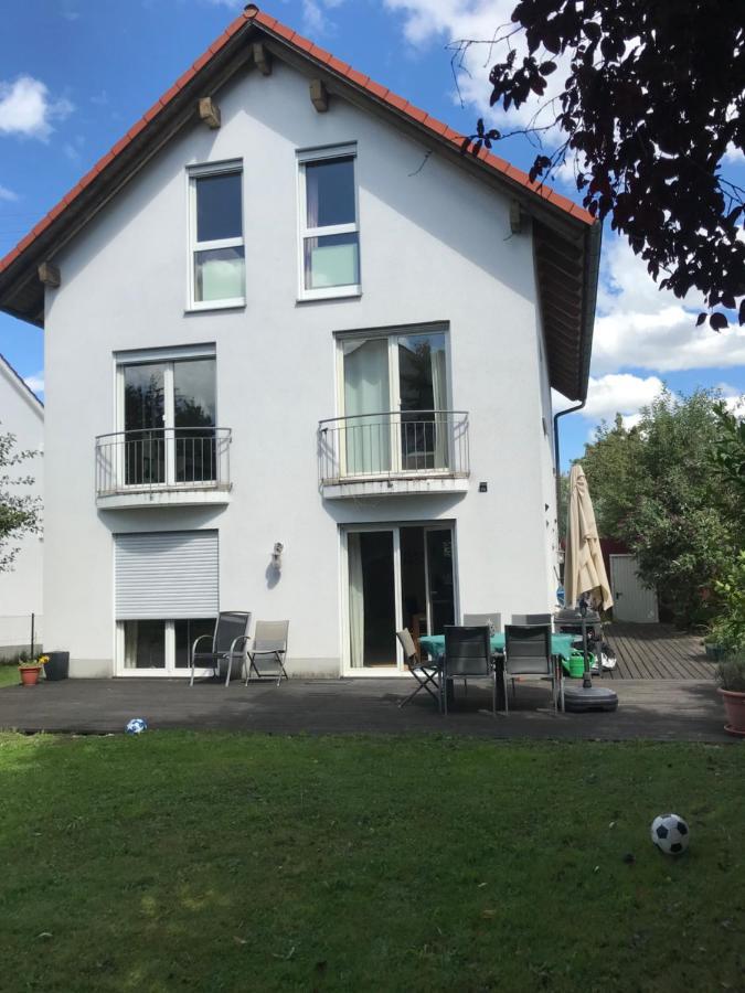 House With Castle View & Art Apartment Günzburg Екстериор снимка