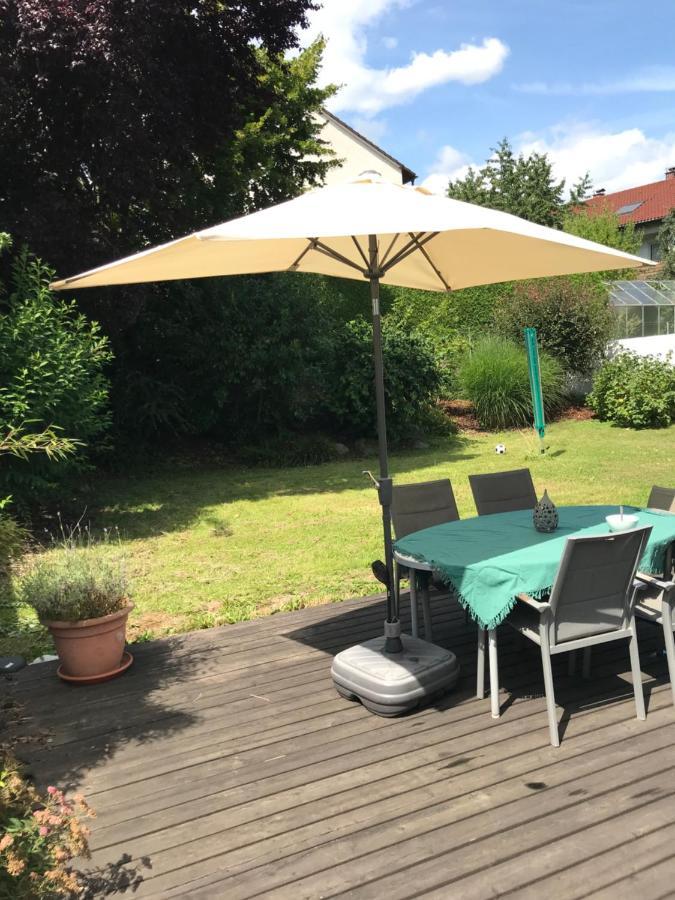 House With Castle View & Art Apartment Günzburg Екстериор снимка